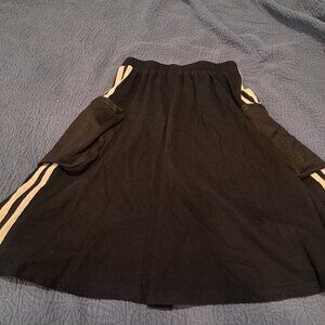 Black Sporty Skirt with Side Pockets